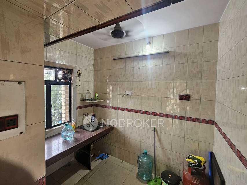 2 BHK Flat In Dhavalgiri Chs Virar For Sale  In Virar East