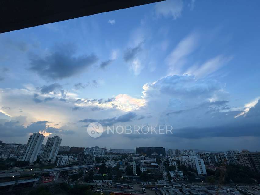 2 BHK Flat In Majestique Signature Towers for Rent  In Baner