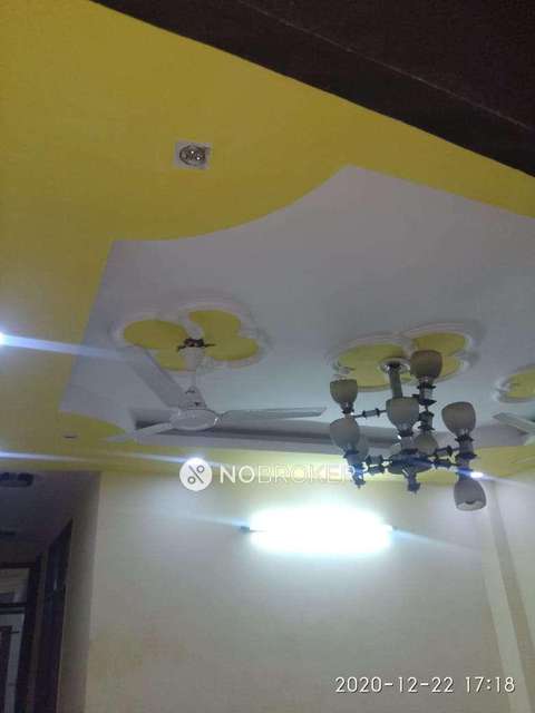 2 BHK Flat In Standalone Building  For Sale  In Govindpuri