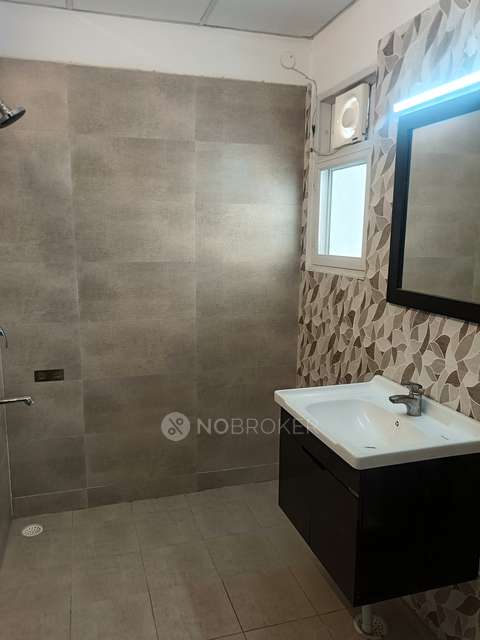 3 BHK Flat In Elite Golf Greens, Sector 79 For Sale  In Sector 79