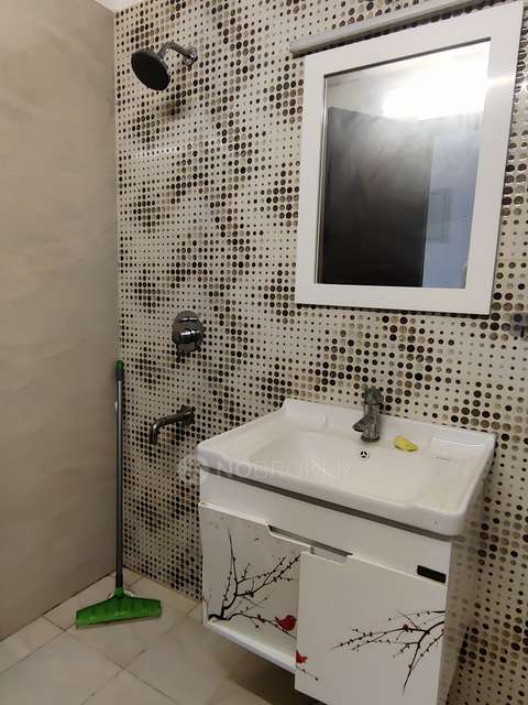 3 BHK Flat In Elite Golf Greens, Sector 79 For Sale  In Sector 79