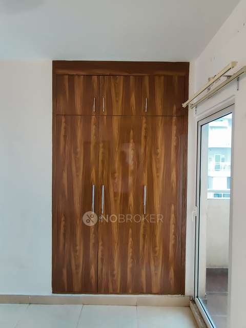 3 BHK Flat In Elite Golf Greens, Sector 79 For Sale  In Sector 79