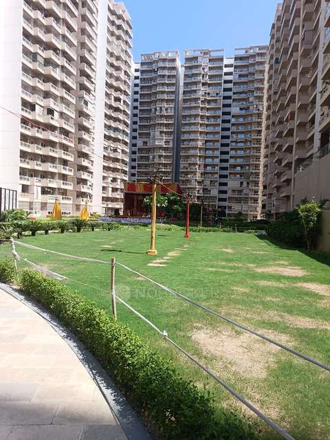 3 BHK Flat In Elite Golf Greens, Sector 79 For Sale  In Sector 79