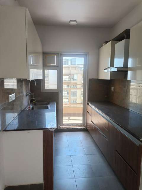 3 BHK Flat In Elite Golf Greens, Sector 79 For Sale  In Sector 79