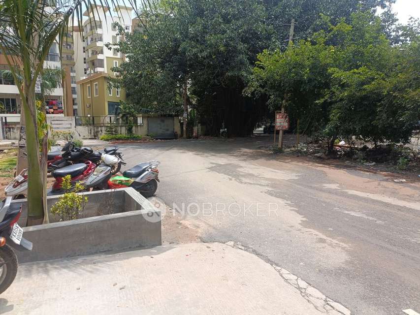 3 BHK Flat In Meenakshi Greens For Sale  In J. P. Nagar