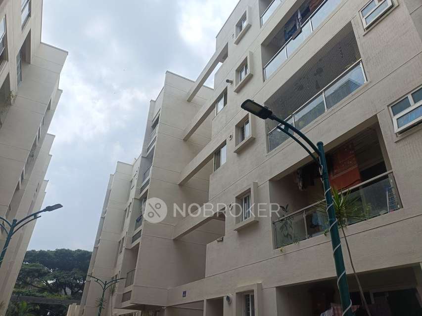 3 BHK Flat In Meenakshi Greens For Sale  In J. P. Nagar