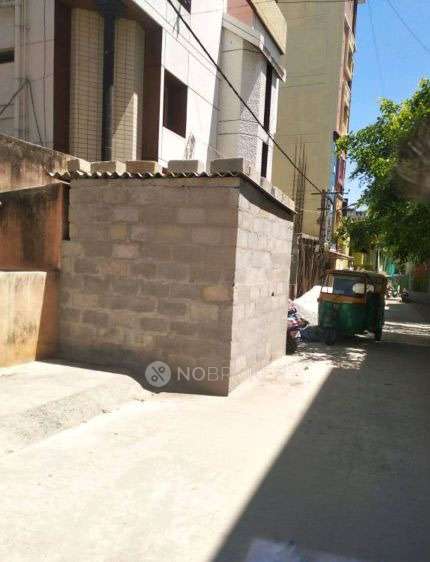 4+ BHK Flat In Standalone Building  for Rent  In Basavanagudi