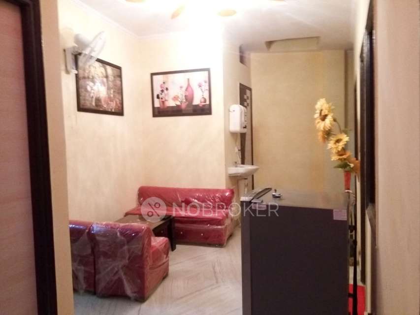 PG for Girls in Shakarpur