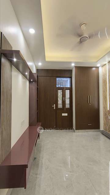 3 BHK Flat For Sale In Pratap Vihar
