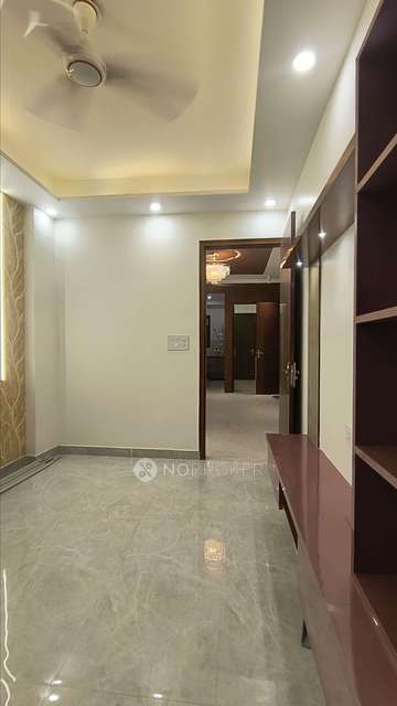 3 BHK Flat For Sale  In Pratap Vihar