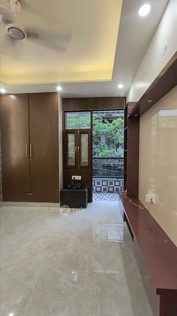 3 BHK Flat For Sale  In Pratap Vihar