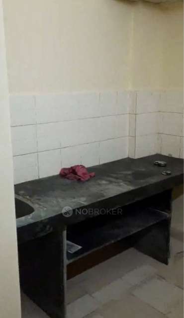 1 RK Flat In Sai Shraddha Chs For Sale  In Santacruz West