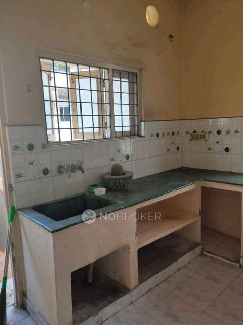 2 BHK Flat In Gajadhar Abroad For Sale  In 11-5-41, Devi Bagh, Red Hills, Lakdikapul, Hyderabad, Telangana 500004, India