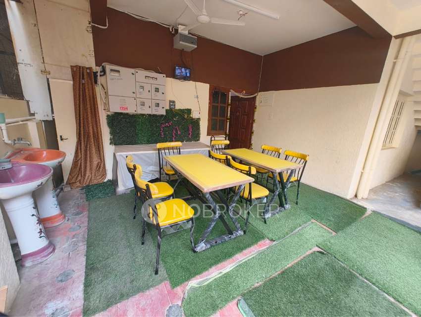 PG for Girls in Prasanth Layout