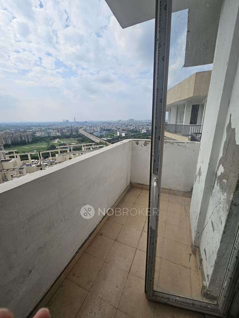 3 BHK Flat In Nbcc Heart Beat City For Sale  In Sector 107