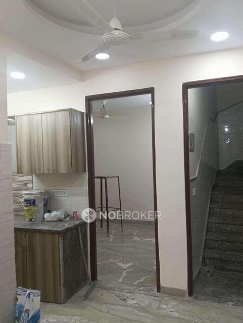 1 BHK Flat In Ganga Ram Vatika For Sale  In Mukerjee Park