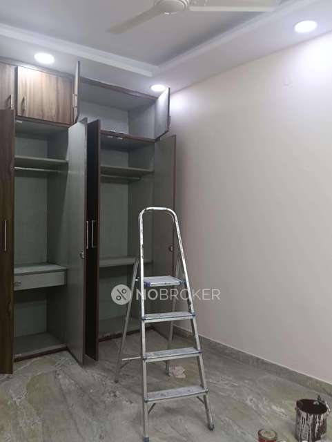 1 BHK Flat In Ganga Ram Vatika For Sale  In Mukerjee Park