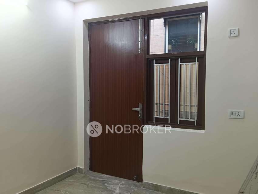 1 BHK Flat In Ganga Ram Vatika For Sale  In Mukerjee Park