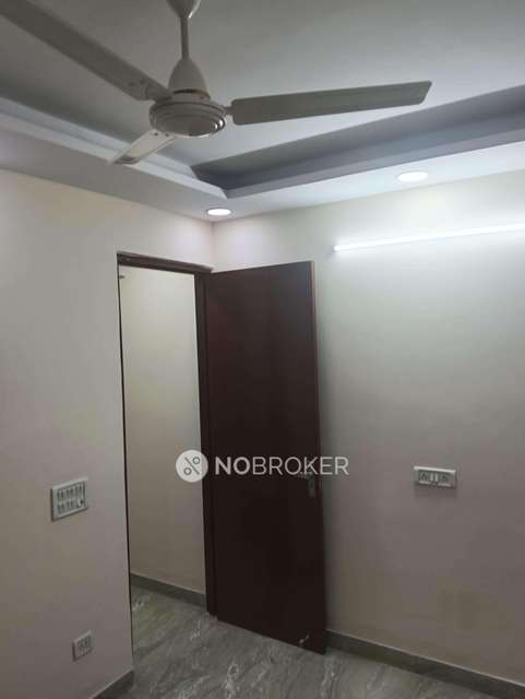 1 BHK Flat In Ganga Ram Vatika For Sale  In Mukerjee Park
