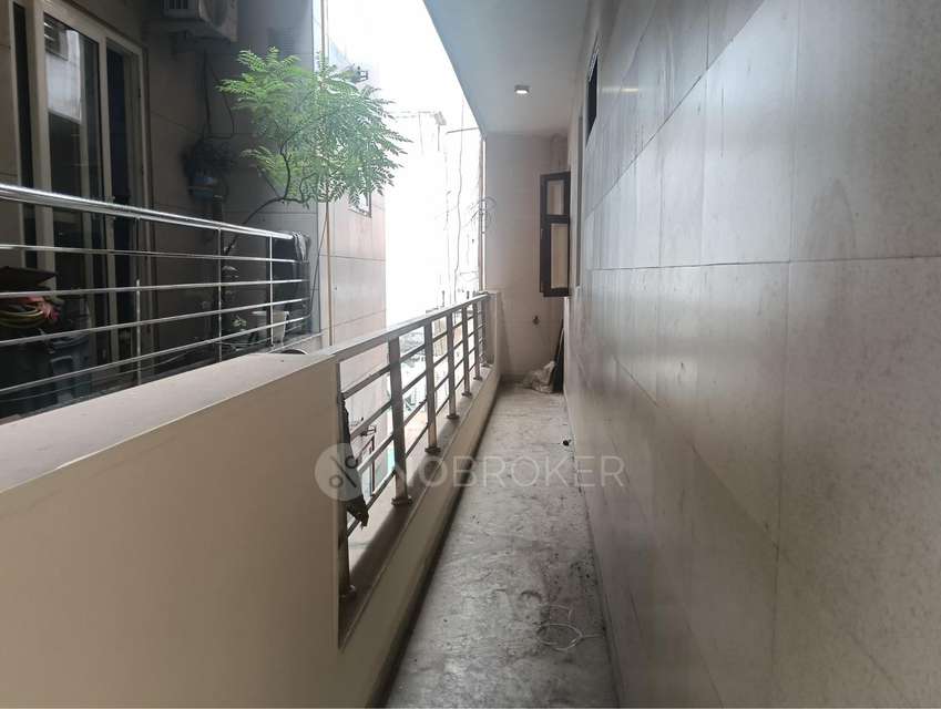 1 BHK Flat In Ganga Ram Vatika For Sale  In Mukerjee Park