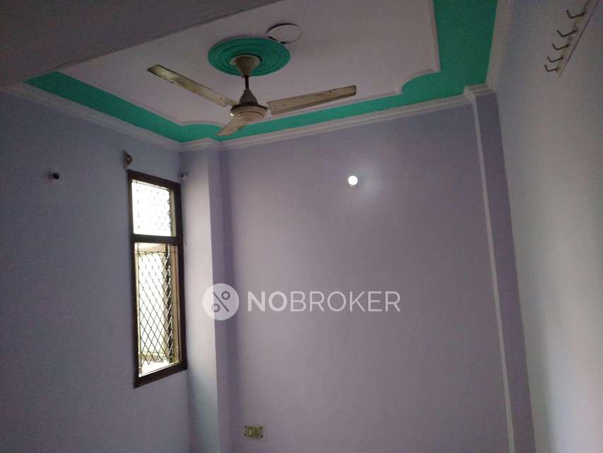 2 BHK Flat In Ashish Apartment For Sale  In Tughlakabad