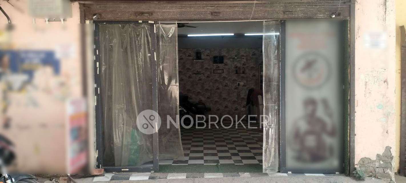 Shop in Kishangarh, Delhi for sale 