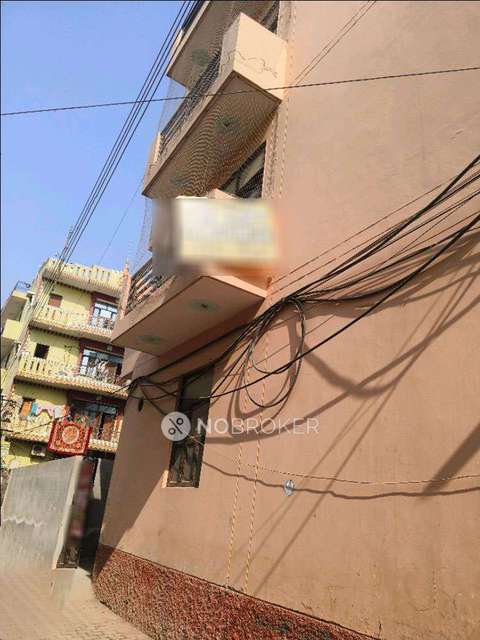 PG for Boys in Sector 38  