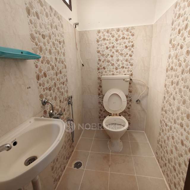 2 BHK Flat In Raja Surender Heavens For Sale  In Vanasthalipuram