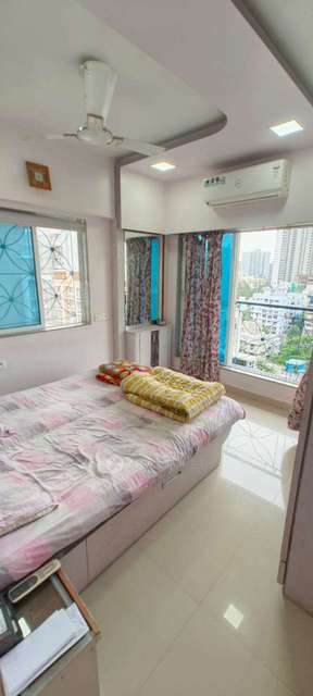 2 BHK Flat In Neelkamal Heights Borivalli For Sale  In Borivali West
