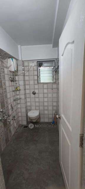 2 BHK Flat In Neelkamal Heights Borivalli For Sale  In Borivali West