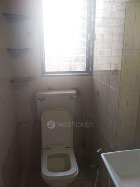 2 BHK Flat In Seva Samiti Chs For Sale  In Antop Hill