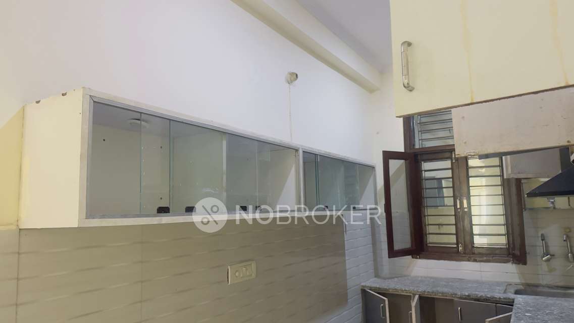 3 BHK Flat In Himalayan Building For Sale  In Balaji Enclave