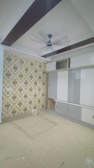 3 BHK Flat In Himalayan Building For Sale  In Balaji Enclave