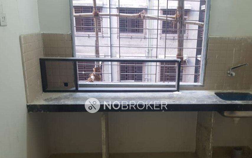 1 BHK Flat In Laxmi Residency For Sale  In Byculla