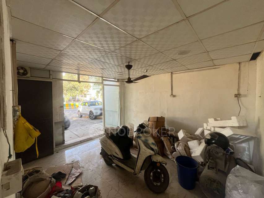 Industrial Building in Sector 63, Noida for Rent 