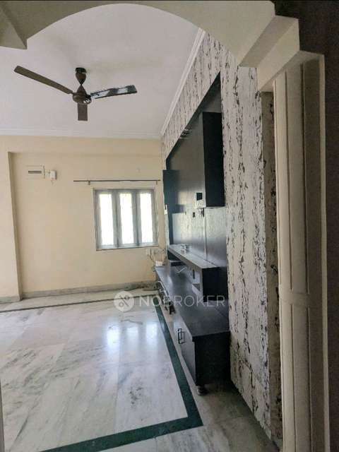 Single Room for Female In 3 BHK  In Kalyani Sri Sai Nikethan In Kphb Metro Station