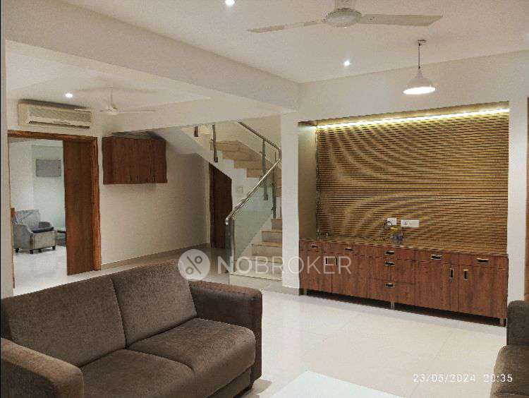 4 BHK Flat In Pine Wood Duplex  for Rent  In Mla Colony