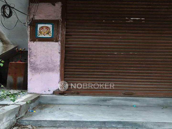 Shop in  Vadapalani, Chennai for Rent 