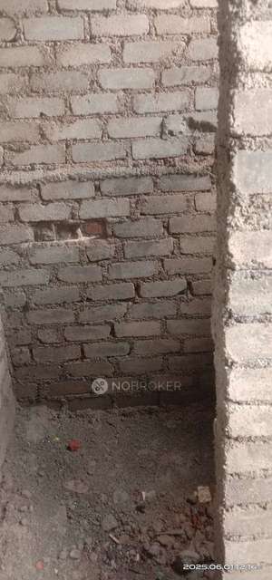 1 RK Flat For Sale  In Aambethan