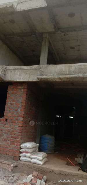 1 RK Flat For Sale  In Aambethan