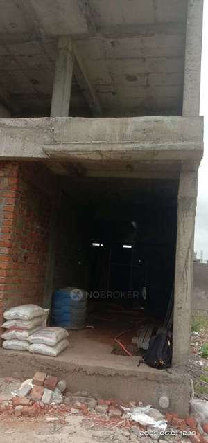 1 RK Flat For Sale  In Aambethan