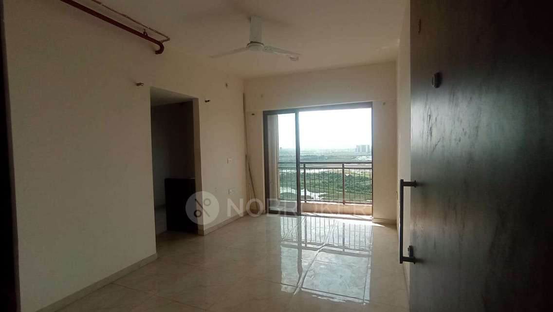 2 BHK Flat In Sunteck West World Phase 2 For Sale  In Naigaon East