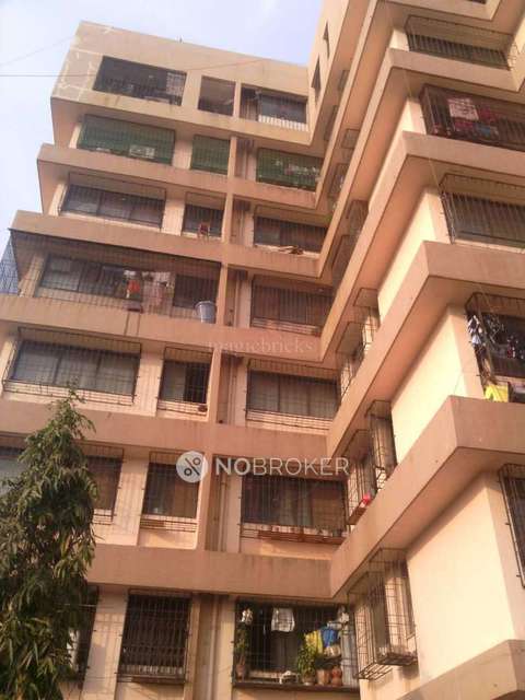 1 RK Flat In Siddivinyak Society , Wadar Pada   , Malad East For Sale  In Malad East