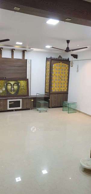 2 BHK Flat In Bhoomi Park, Malad West For Sale  In Malad West