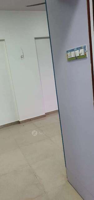 2 BHK Flat In Bhoomi Park, Malad West For Sale  In Malad West