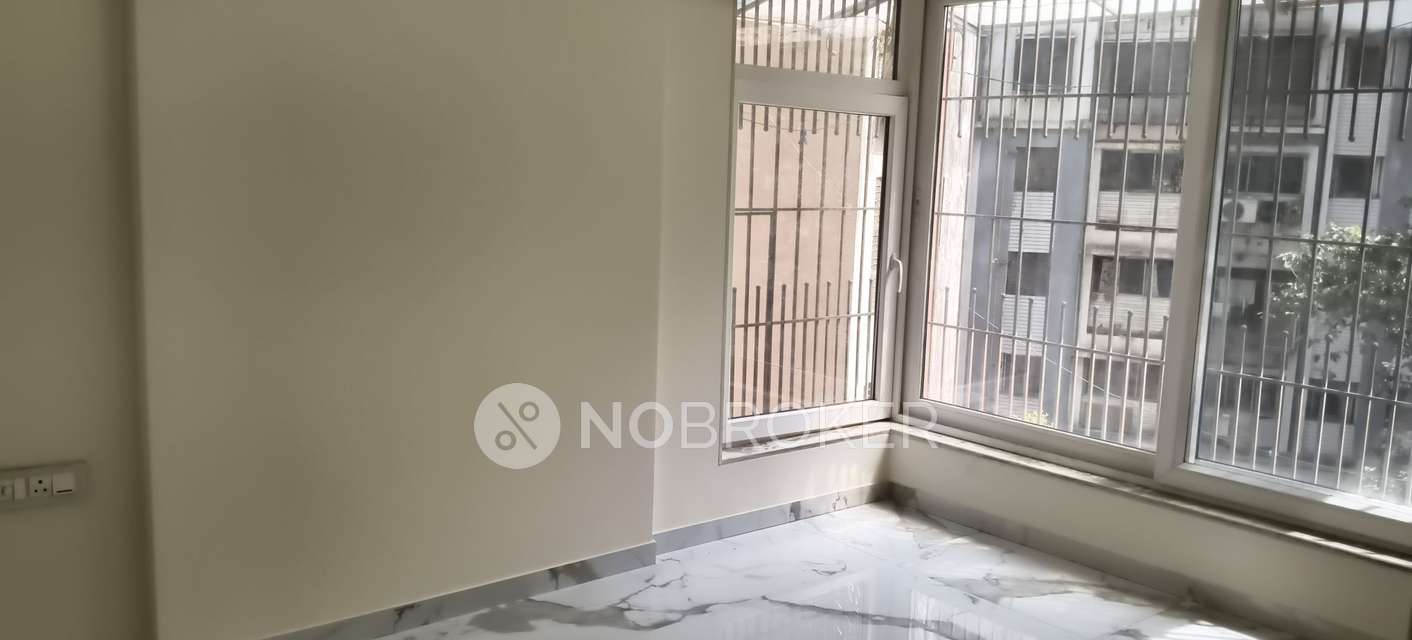 2 BHK Flat In Gurukrupa Gangav For Sale  In Ghatkopar East