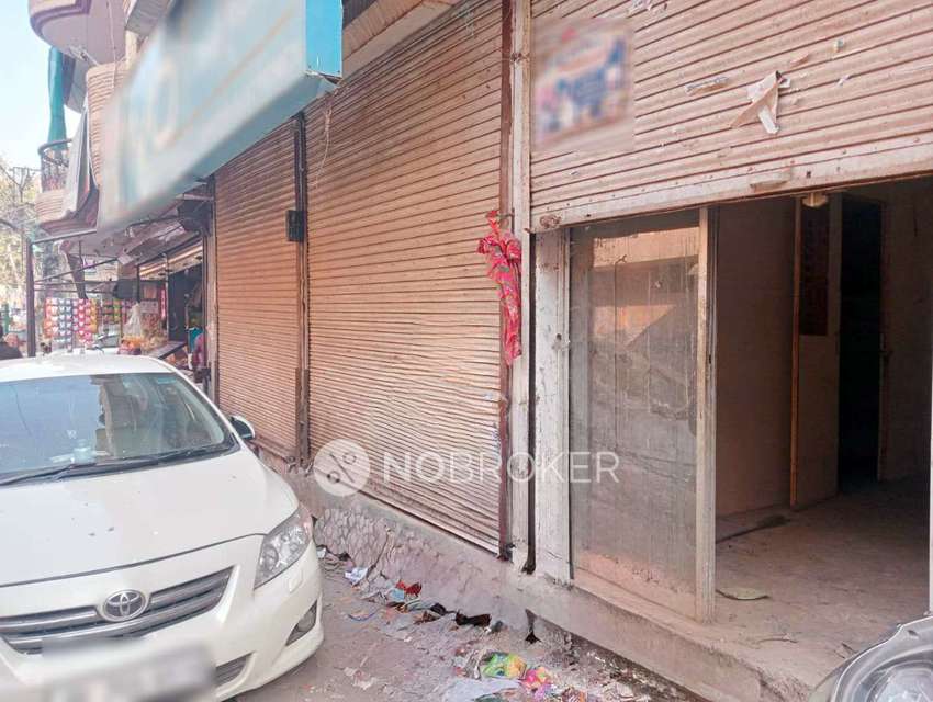 Shop in 18/59, Block I 1, Sangam Vihar, New Delhi, Delhi 110080, India, Delhi for sale 