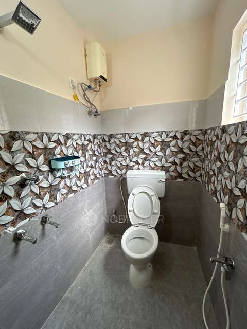 PG for Girls in Miot Hospital