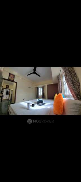 Single Room for Female In 2 BHK  In Lakeview Residency In Sai Serenity Layout