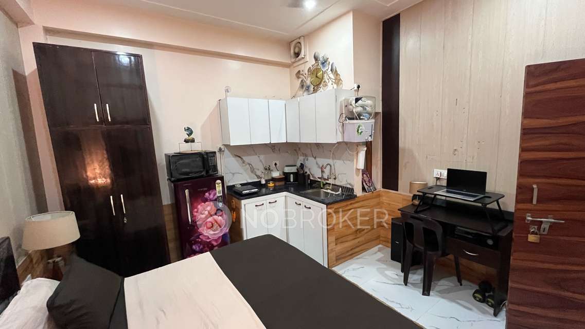 1 RK Flat In Om Residency for Rent  In Sector 38